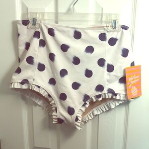 High waisted ruffle bottoms NEW WITH TAGS
